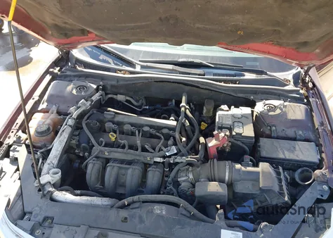 2012 Ford Fusion Se z USA, uszkodzony, nr VIN 3FAHP0HA9CR143292